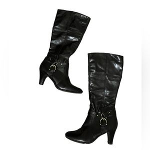 Gorgeous dark brown calf length stylish leather heeled boots!